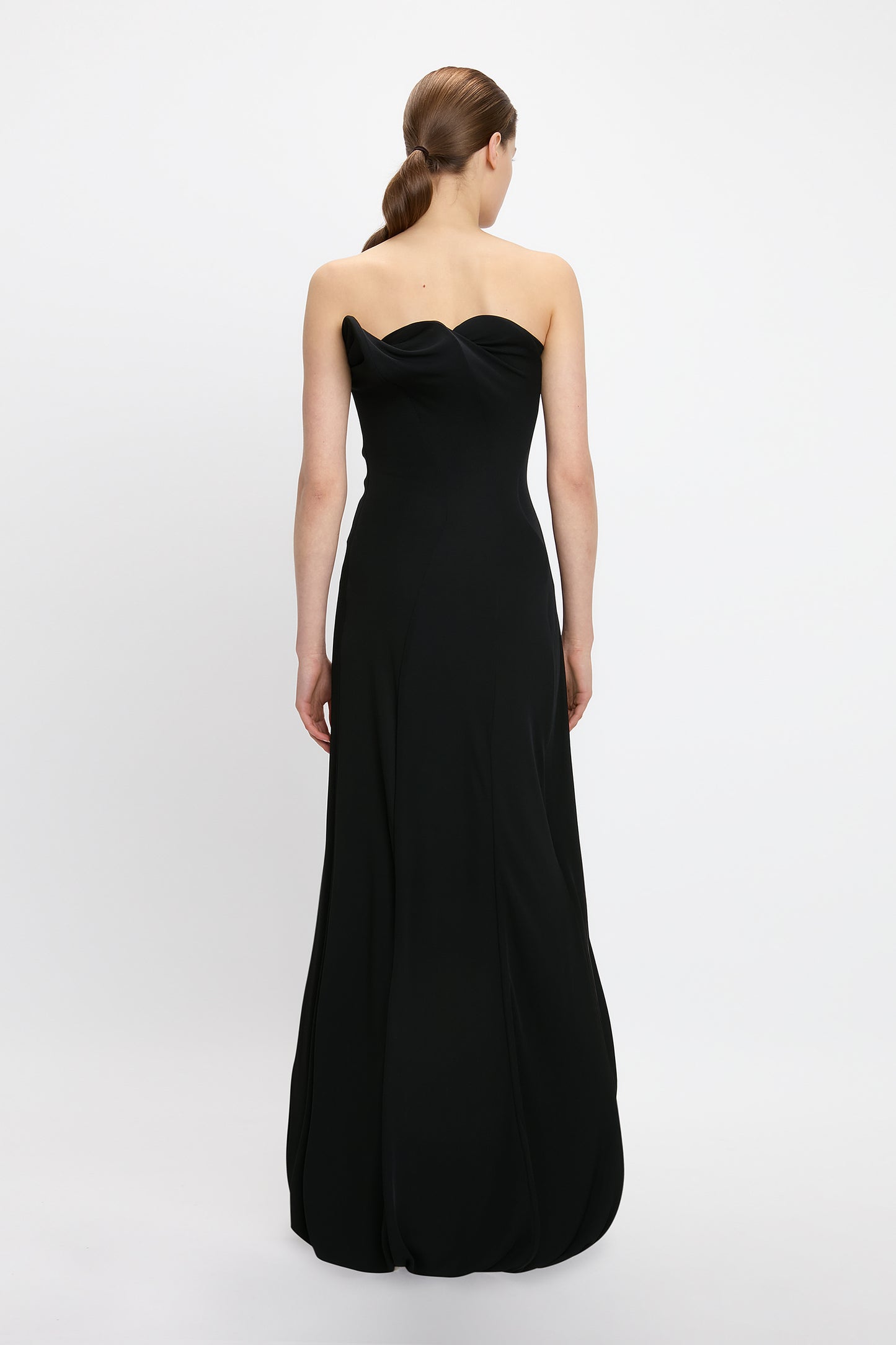 Strapless Wave Detail Gown In Gown In Black